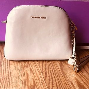 Light pink Michael Kors crossbody